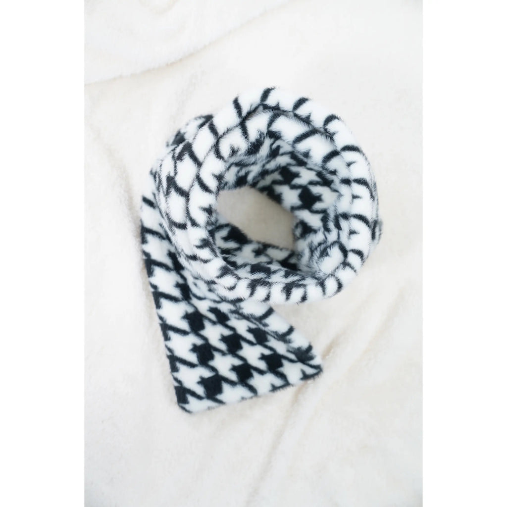 Alabama Hound's Tooth Faux Fur Scarf